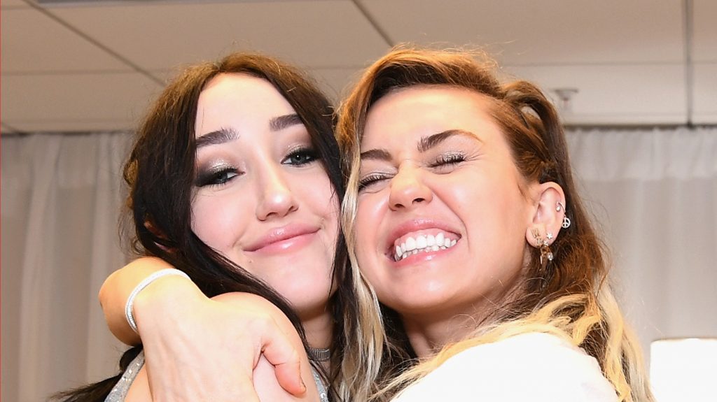 MIAMI BEACH, FL - JUNE 10:  Noah Cyrus and Miley Cyrus attend iHeartSummer '17 Weekend by AT&T at Fontainebleau Miami Beach on June 10, 2017 in Miami Beach, Florida.  (Photo by Rob Foldy/Getty Images for iHeartMedia)