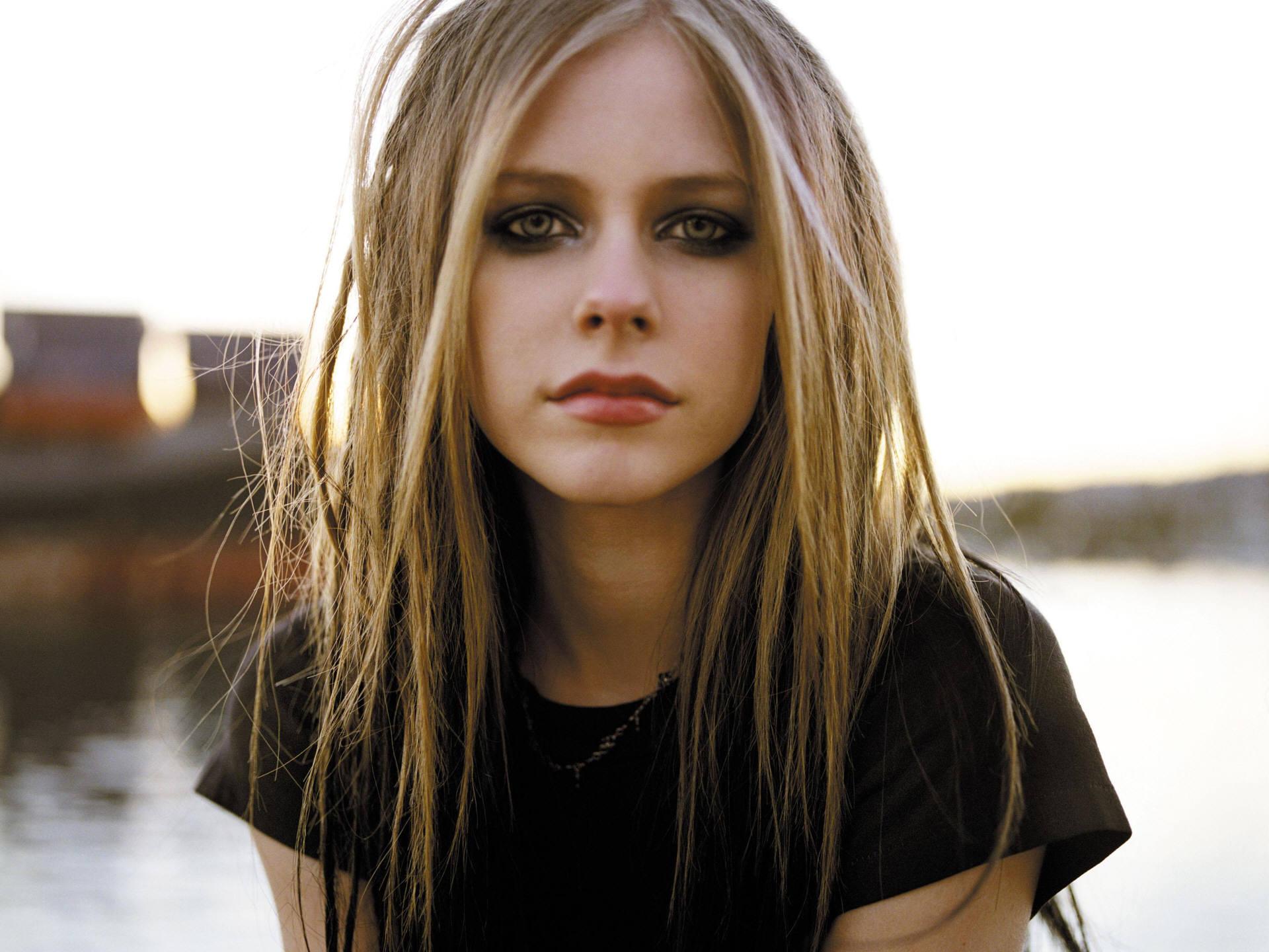 https://www.venus.com.py/wp-content/uploads/2017/01/Avril-Lavigne.jpg